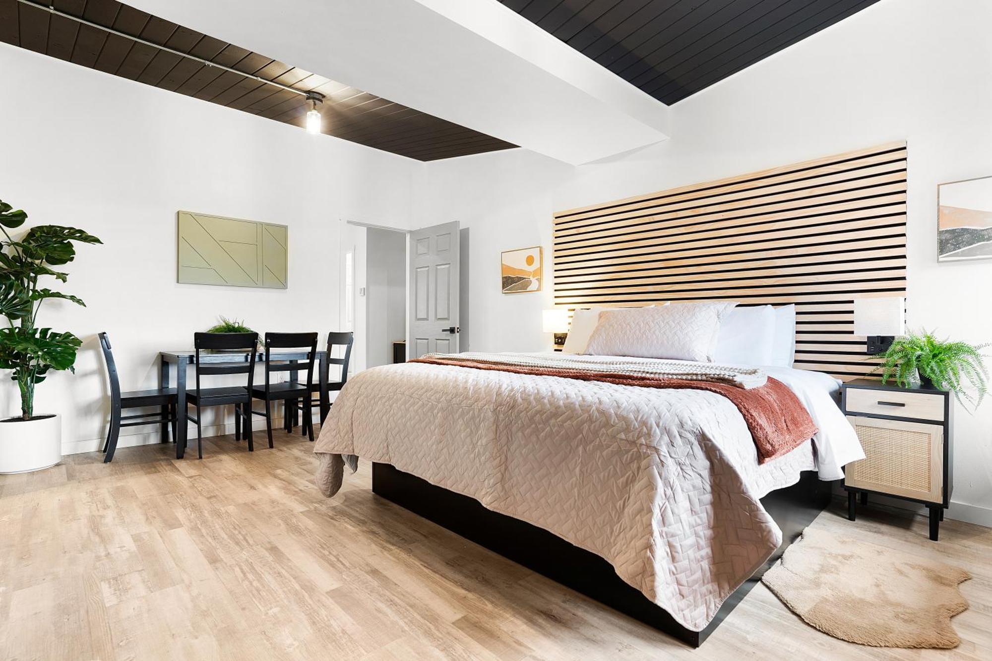 South Bay Inn Уестпорт Екстериор снимка