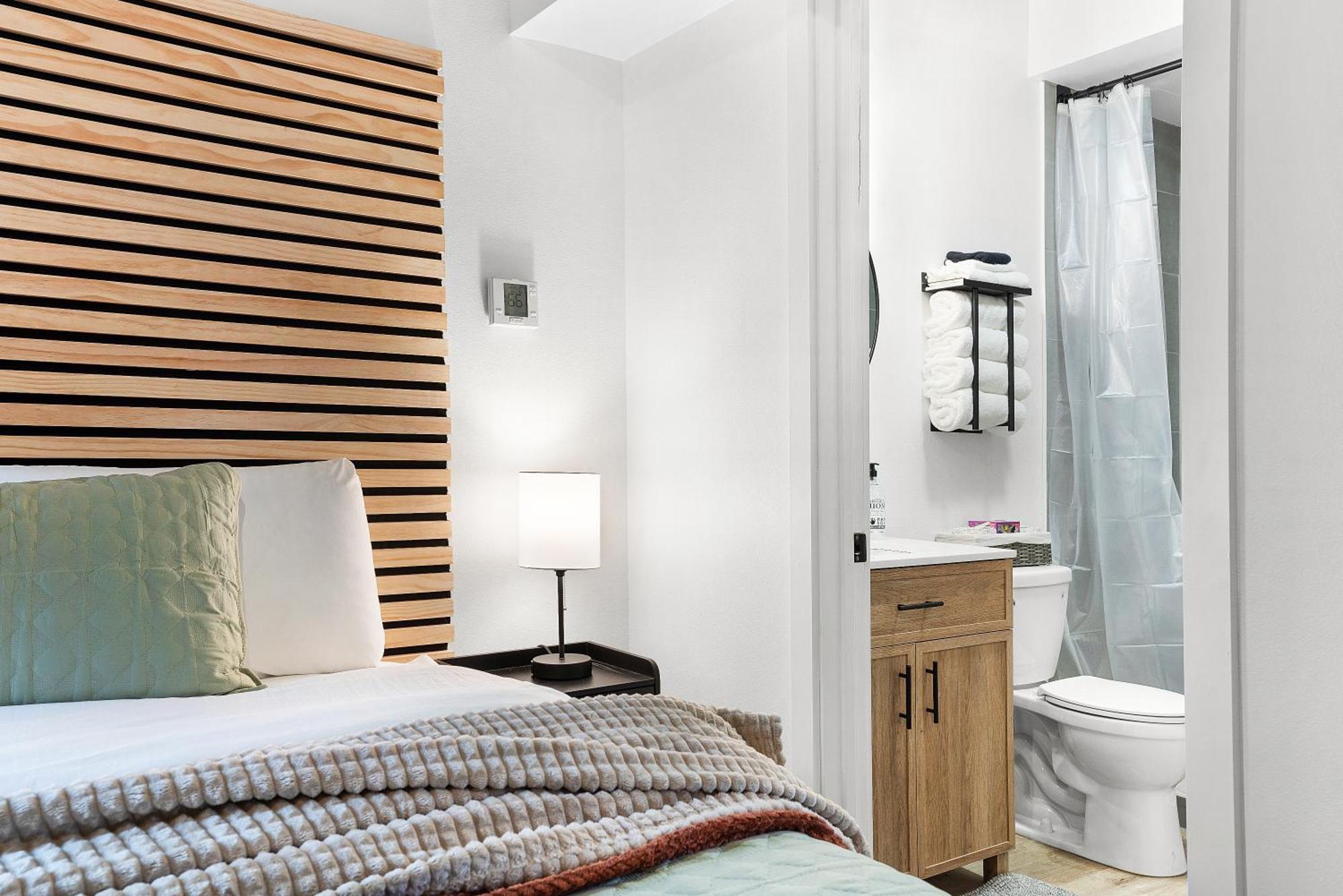 South Bay Inn Уестпорт Екстериор снимка