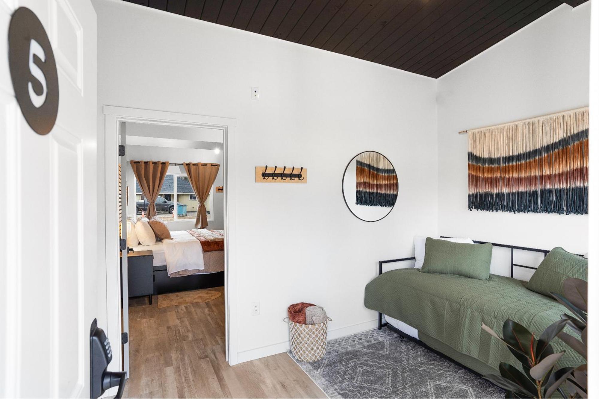 South Bay Inn Уестпорт Екстериор снимка