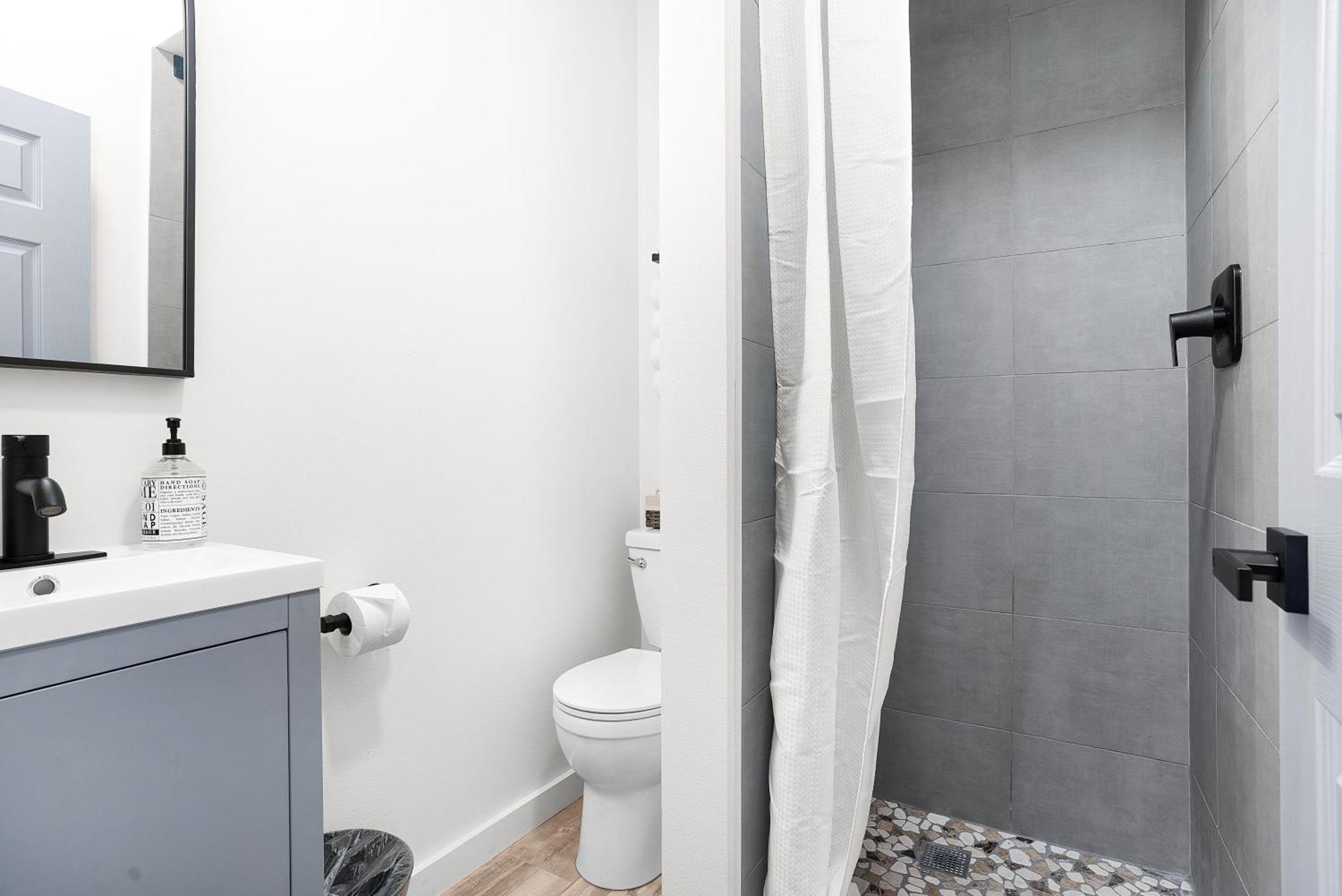 South Bay Inn Уестпорт Екстериор снимка