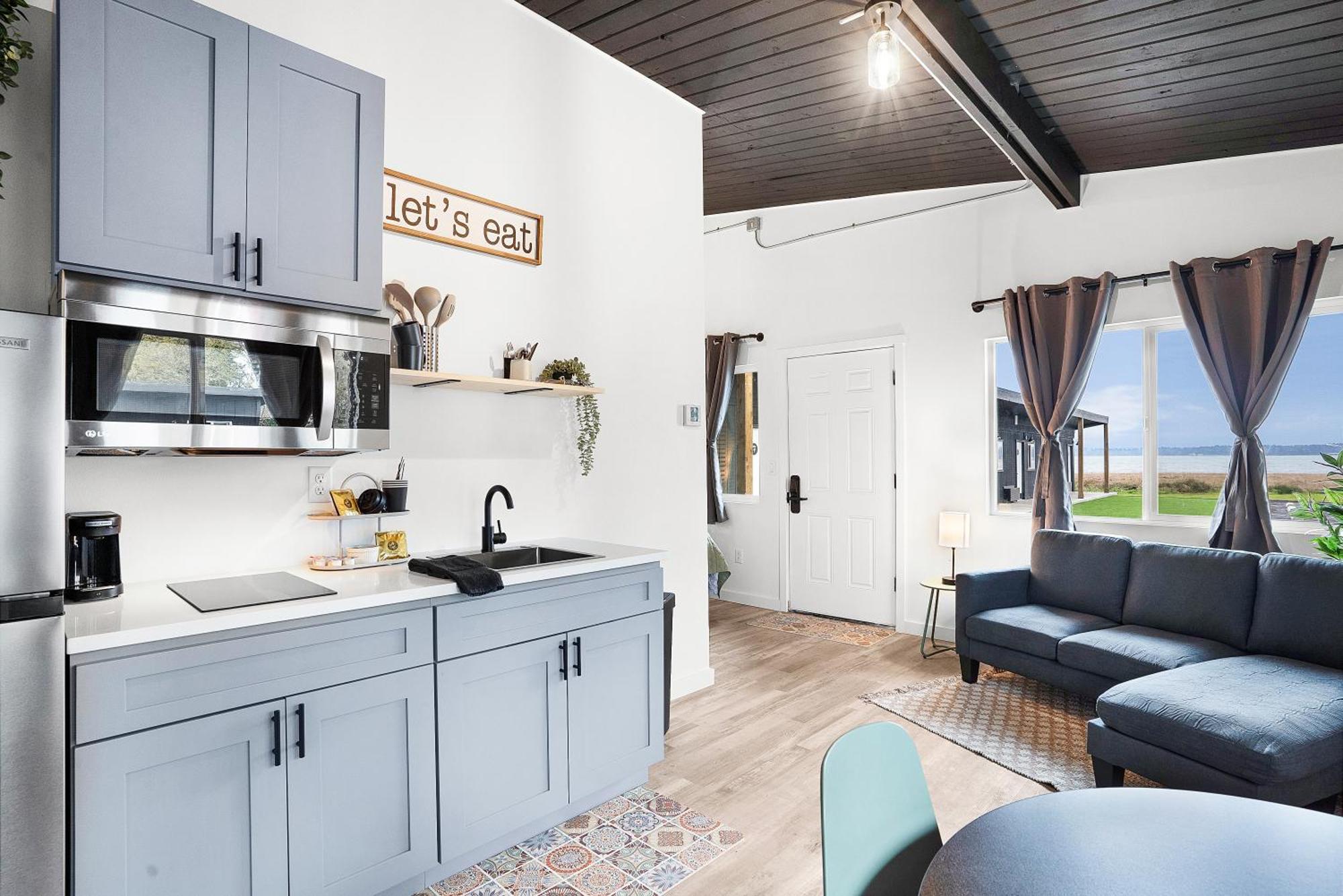South Bay Inn Уестпорт Екстериор снимка